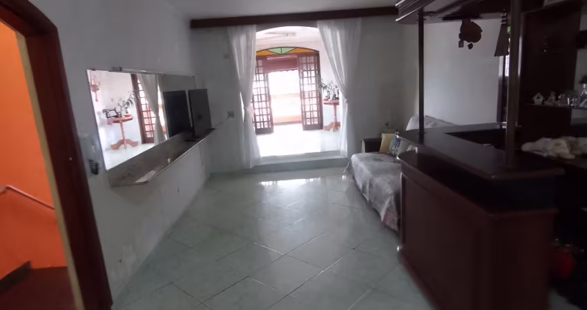 Casa em Jandira para locação de 3 dormitórios