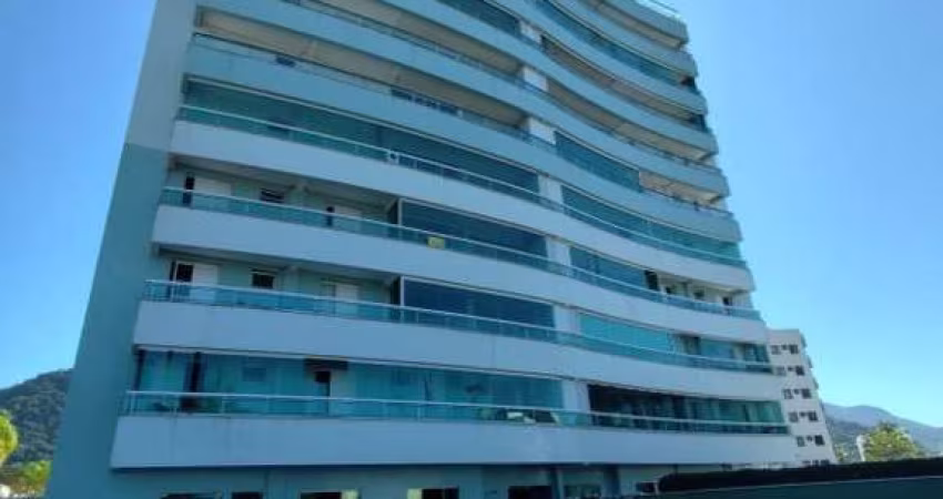 Apartamento com vista permanente para o Mar, três suítes, Sumaré, Caraguatatuba, SP