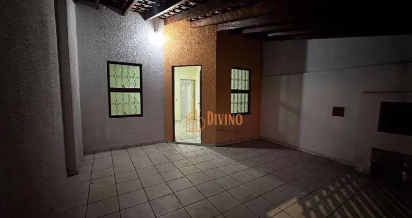 Casa com 2 dormitórios para alugar por r$ 2.200,00/mês - jardim são marcos - sorocaba/sp