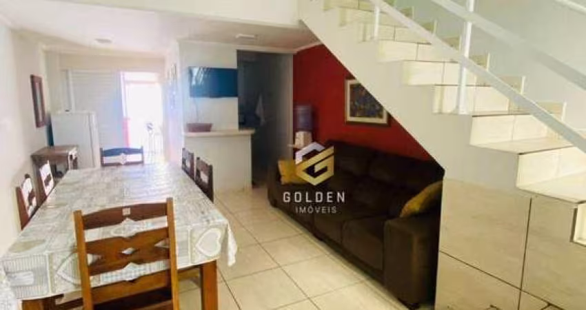 Sobrado com 2 dormitórios para alugar, 70 m² por R$ 650,00/dia - Bombas - Bombinhas/SC