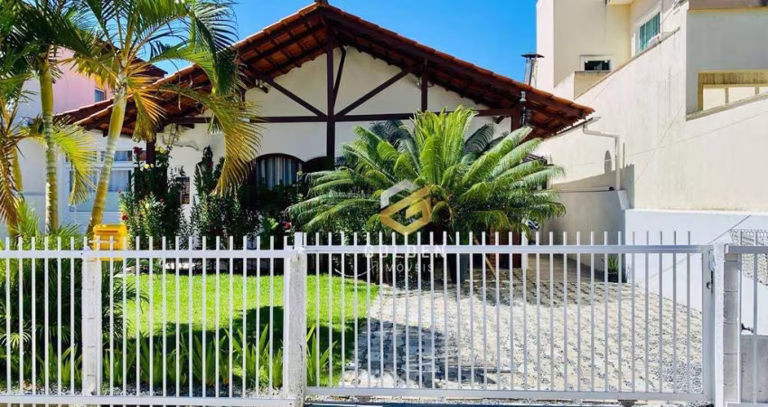 Casa com 4 dormitórios à venda, 135 m² por R$ 1.170.000,00 - Bombas - Bombinhas/SC