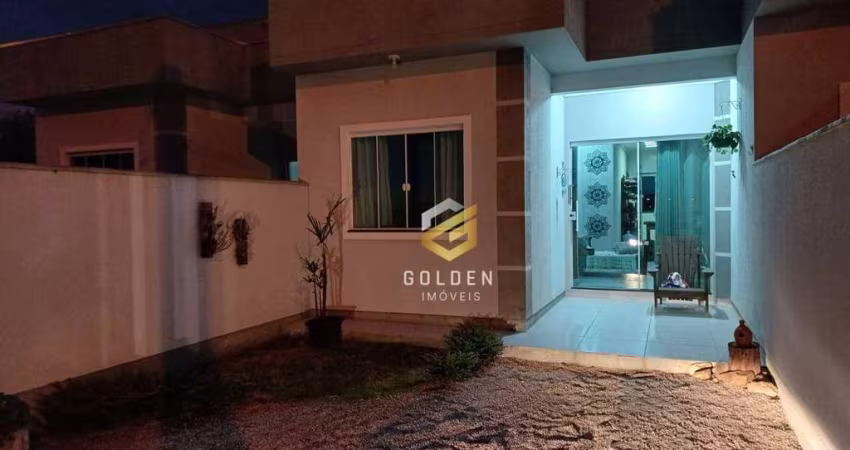Casa com 2 dormitórios à venda, 63 m² por R$ 450.000 - Loteamento Feller - Tijucas/SC