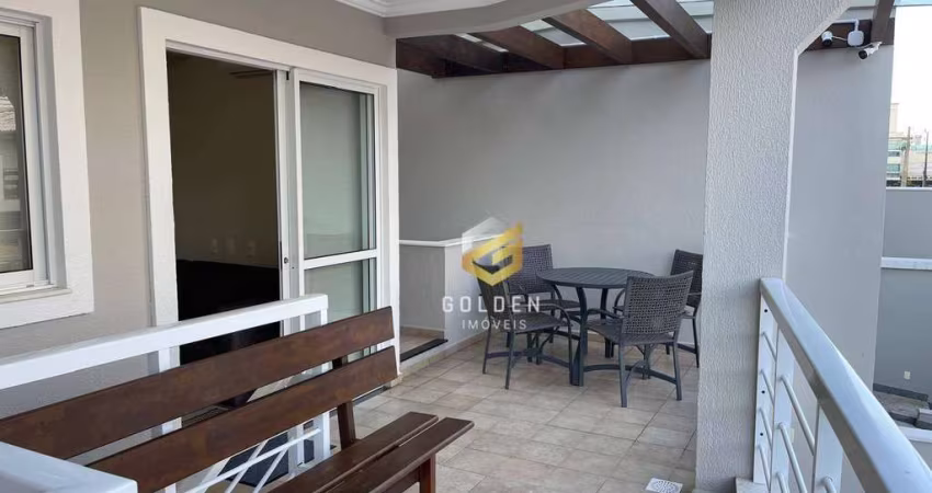 Sobrado com 3 dormitórios para alugar, 80 m² por R$ 900,01/dia - Bombas - Bombinhas/SC