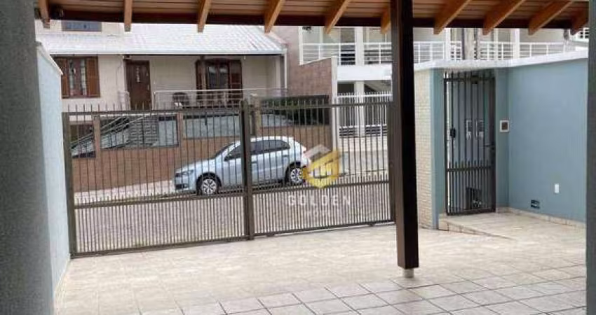 Sobrado com 2 dormitórios para alugar, 80 m² por R$ 800,00/mês - Bombas - Bombinhas/SC