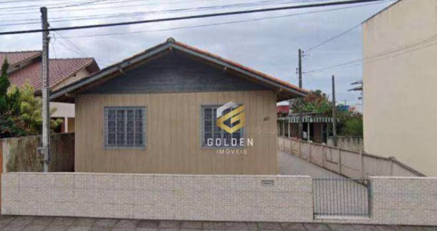 Casa com 3 dormitórios à venda, 78 m² por R$ 600.000,00 - Centro - Tijucas/SC