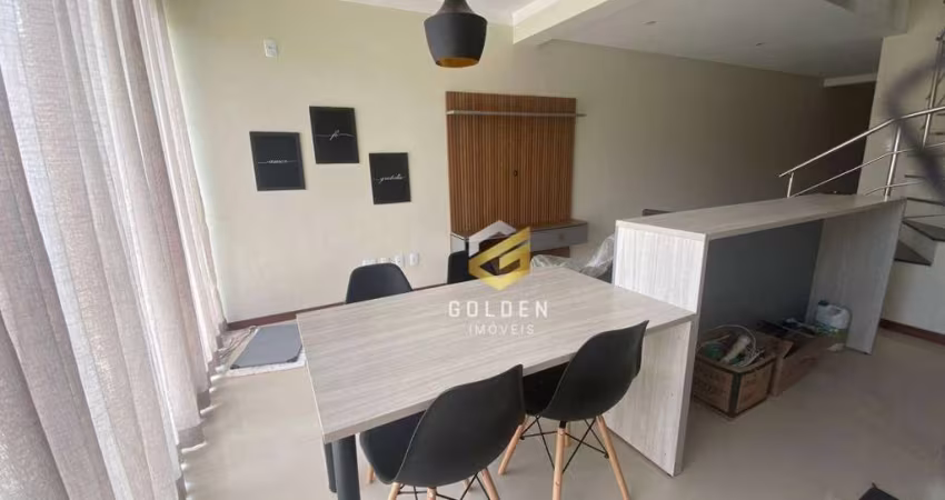 Sobrado com 3 Dormitórios à venda, 120 m² por R$ 820.000 - Mariscal - Bombinhas/SC