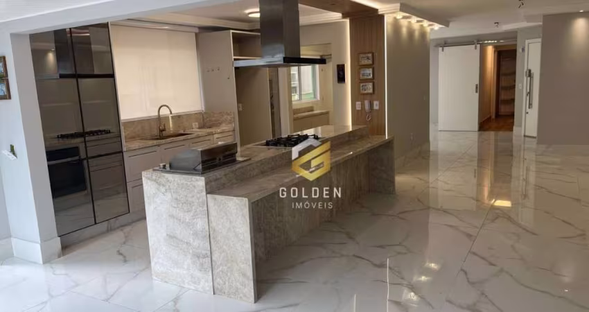BELÍSSIMO APARTAMENTO NA MEIA PRAIA - FRENTE AVENIDA