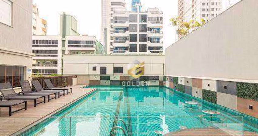 Apartamento com 3 dormitórios à venda, 140 m² por R$ 2.490.000,00 - Meia Praia - Itapema/SC