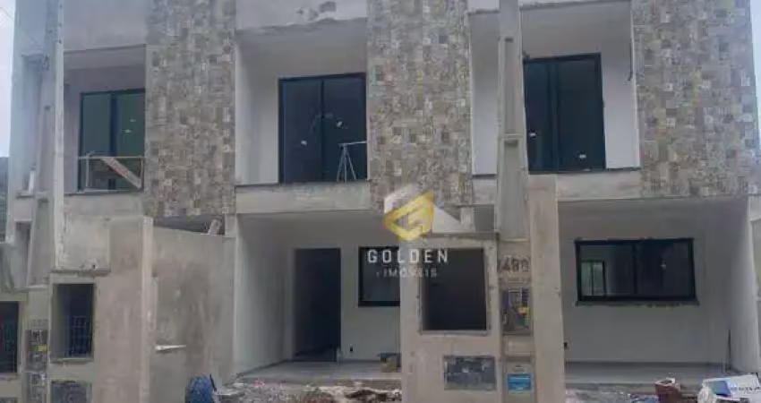 Sobrado na praia de bombas com 2 dormitórios à venda por apenas r$ 550.000 - bombinhas/sc