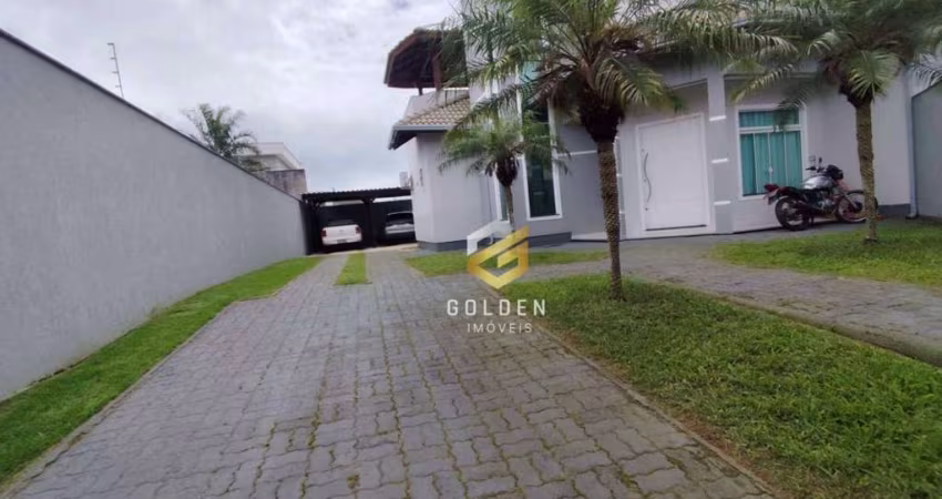 Sobrado com 3 dormitórios para alugar, 220 m² por R$ 8.125,00/mês - Mata Atlântica - Tijucas/SC