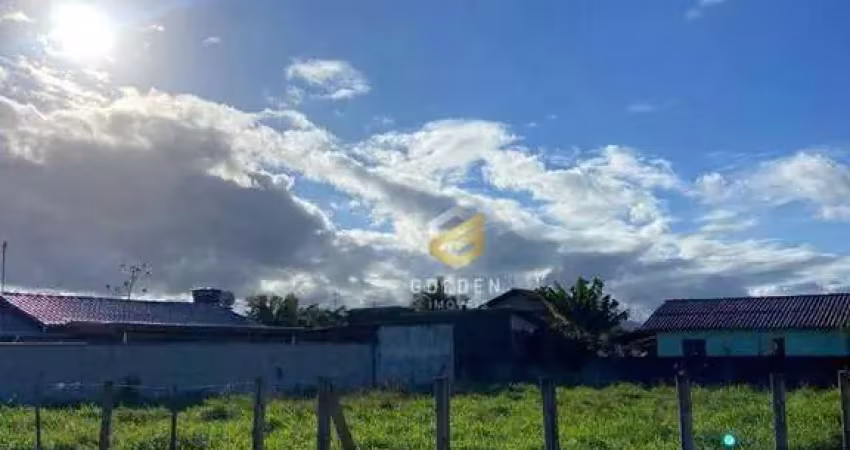 Terreno à venda a 200 metros do mar, 557 m² por r$ 540.000 - tijucas/sc