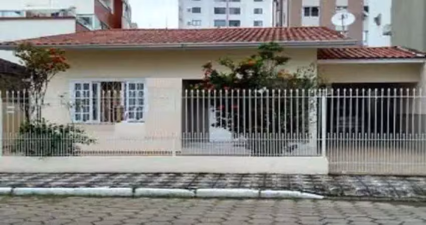 Casa com 4 dormitórios à venda,250.00 m , centro, balneario camboriu - sc