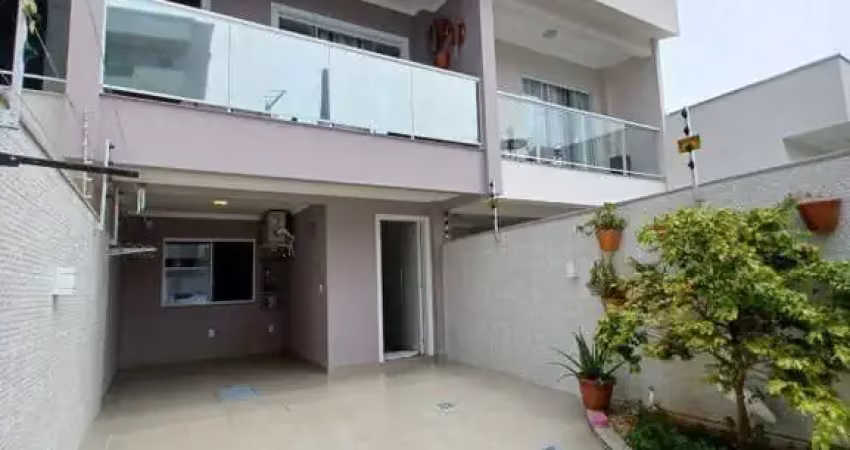 Sobrado com 3 dormitórios à venda, centro, camboriu - sc