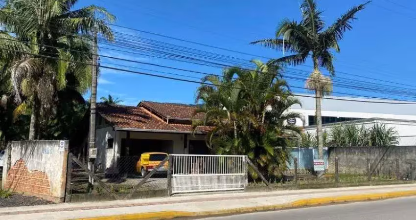 Casa com 2 quartos à venda no Rio Pequeno, Camboriú 