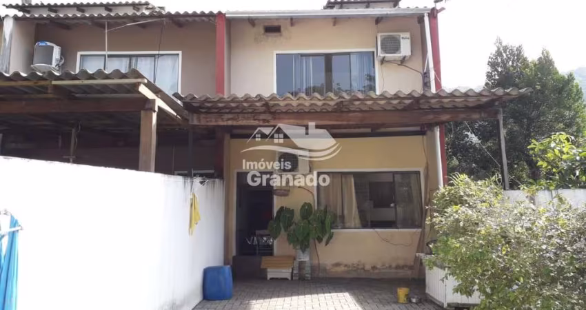 Sobrado à venda, NAÇÕES, BALNEARIO CAMBORIU - SC com 03 Dormitórios