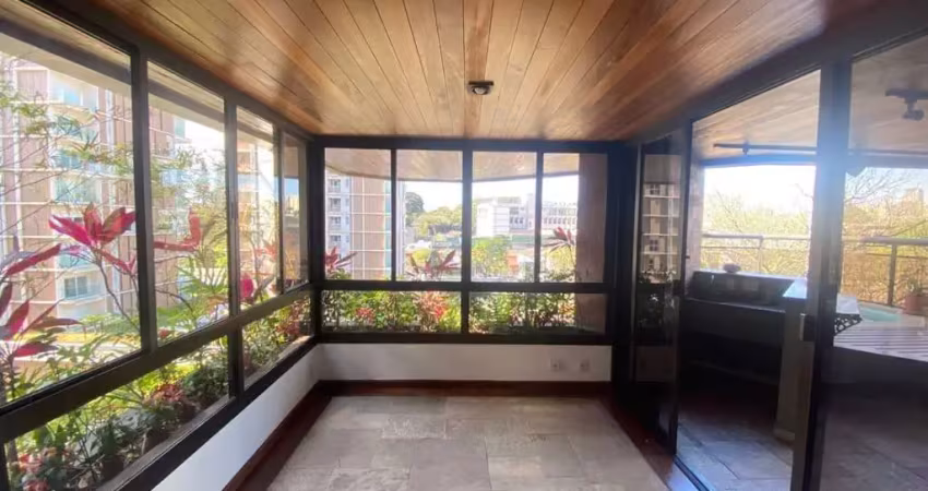 Apartamento com 3 quartos para alugar na Avenida Agami, 85, Moema, São Paulo