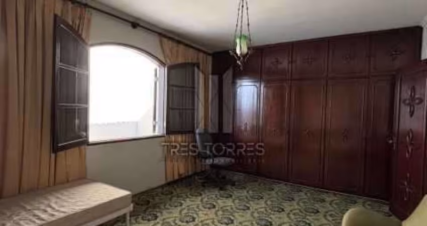 Casa com 2 quartos para alugar na Avenida Doutor Antônio Álvaro, Vila Assunção, Santo André
