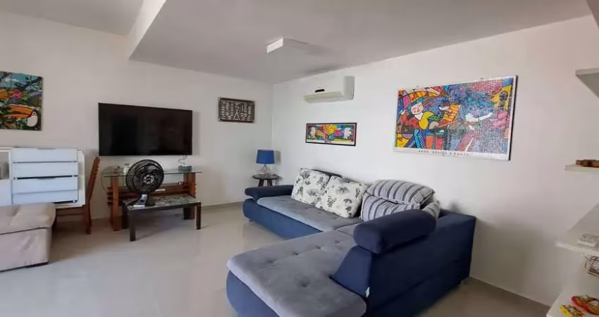 Casa 4 quartos, 3 suítes,em condominio dentro do foz do joanes , buraquinho