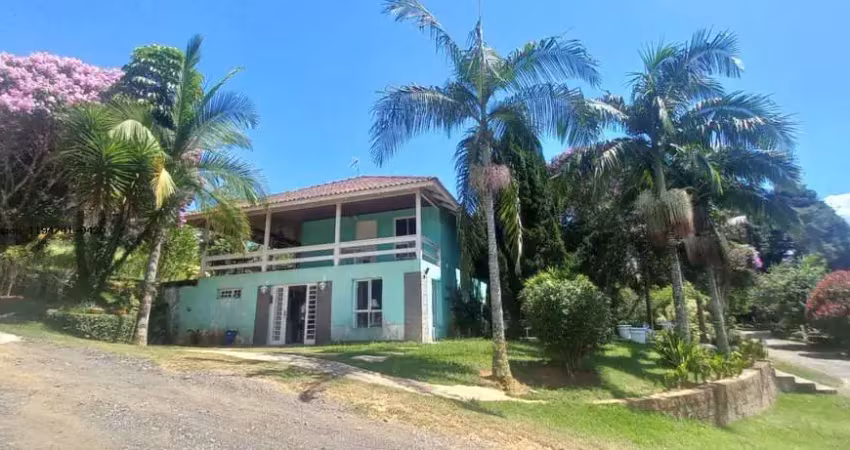 Casa em Condomínio para Locação em Suzano, Ipelândia, 5 dormitórios, 2 suítes, 4 banheiros, 4 vagas
