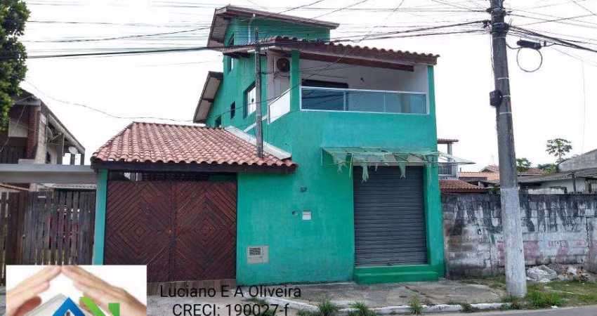Sobrado à venda na praia no Bº Barranco Alto em Caraguatatuba
