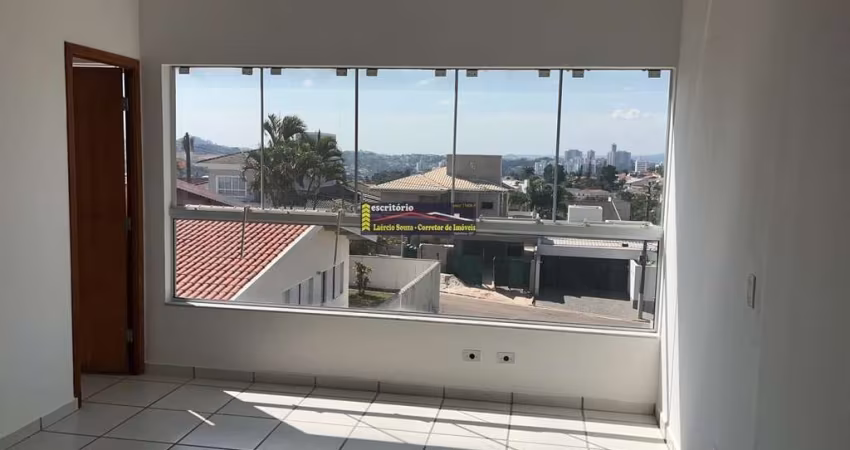 Sala Comercial para Locação em Valinhos / SP. - R$ 1.600,00+ IPTU+ Encargos. 