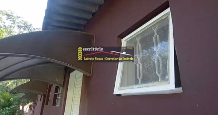 KitNet Locação em Valinhos SP, c/ 20m² banheiro - Próximo Rod. Anhanguera - R$ 750,00 + taxa água R$ 30,00