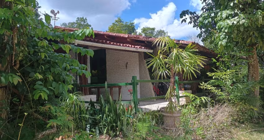 Casa charmosa ,para alugar ou vender, em  aldeia