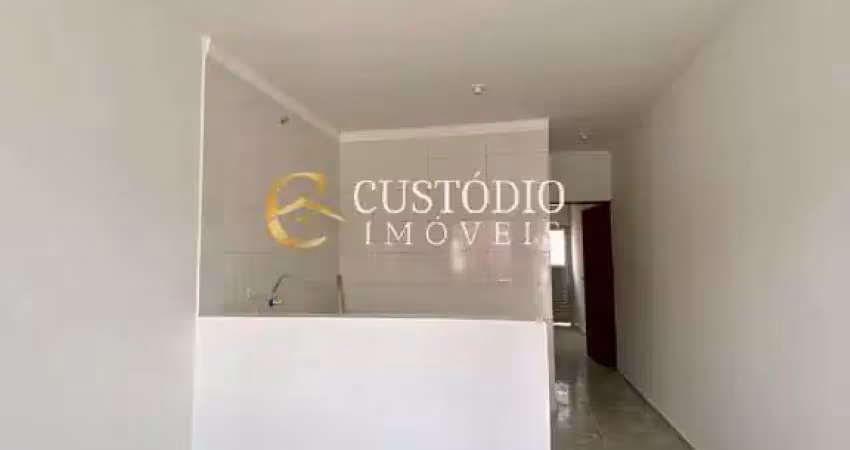 Casa à venda em Sorocaba-SP, bairro Cajuru do Sul - 1 quarto, 2 salas, 1 banheiro, 1 vaga de garagem - 37m² de área.