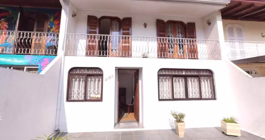 Casa com 3 quartos à venda na Rua Padre Germano Mayer, Hugo Lange, Curitiba