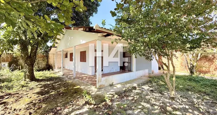 Casa à venda na Rua Lamartine Babo, 170, Balneário Primavera, Pontal do Paraná