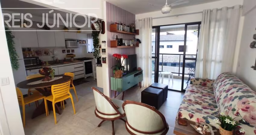 Próximo a praia,  nascente e estrutura