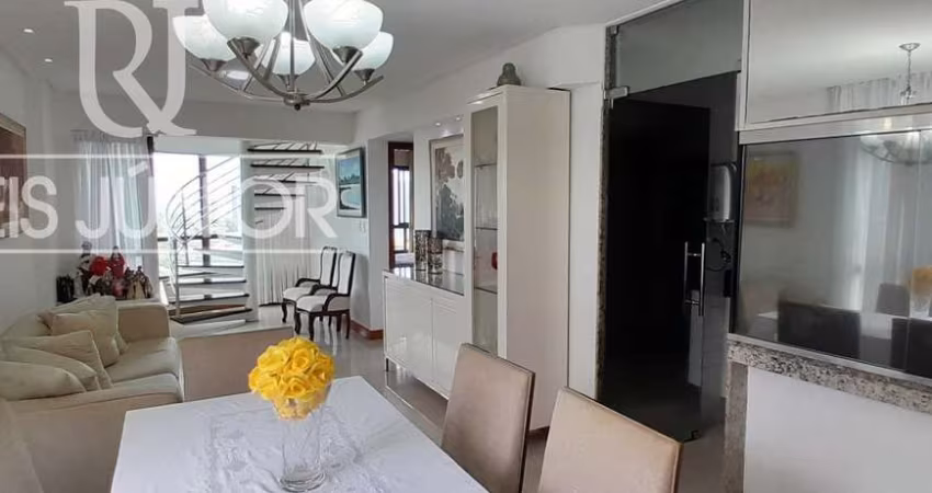 Linda Cobertura à venda em Patamares, Salvador-BA: 4 quartos, 2 suítes, 3 salas, 4 banheiros, 2 vagas, 200m².