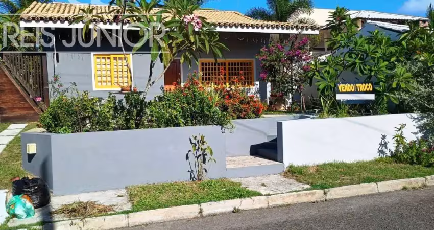 Piscina privativa, infraestrutura completa e marina.