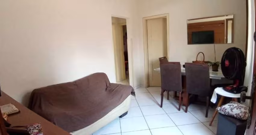 Apartamento com 2 dormitórios em bom local e conservado, bicicletário e garagem.