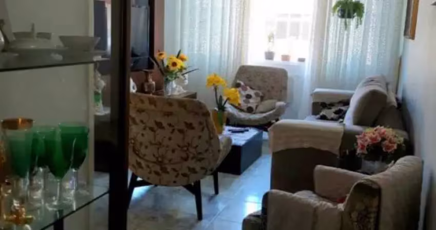 Dois dormitórios com área de serviço, garagem garantida. condomínio baixo.