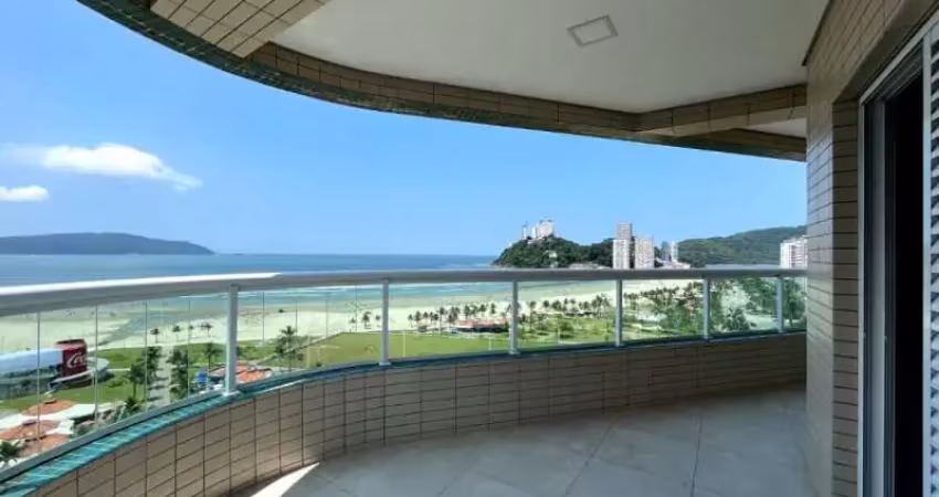 Três dormitórios em frente à praia. varanda no quarto e sala