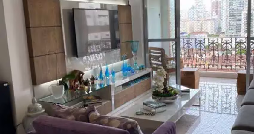 Cobertura duplex. 237 m, 3 quartos, suíte, piscina privativa
