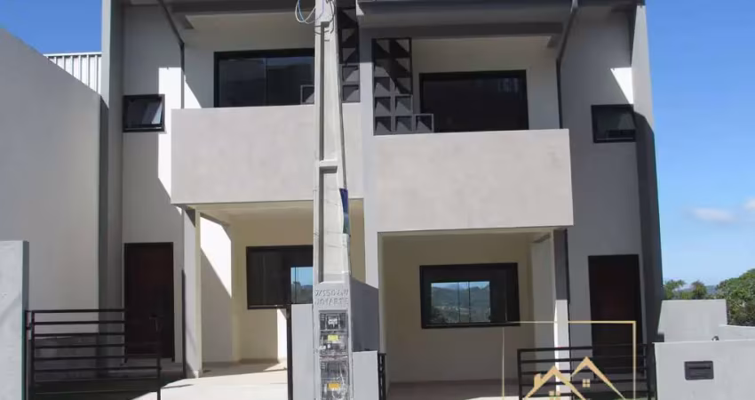 Excelente sobrado localizado no loteamento altos de potecas  / são josé sc