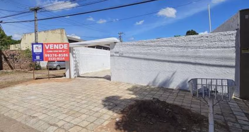 Casa Térrea Com Amplo Espaço Externo, No Bairro Muriti, Crato/CE