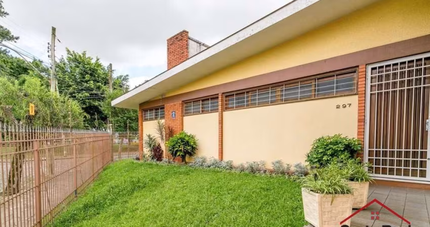Casa com 3 quartos à venda na Rua Cândido Portinari, 297, São Sebastião, Porto Alegre