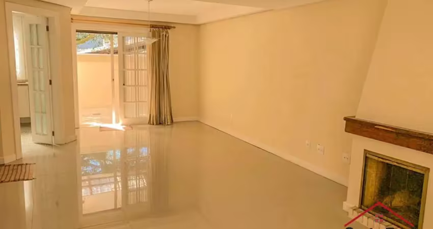 Casa com 3 quartos à venda na Rua Licínio Cardoso, 174, Chácara das Pedras, Porto Alegre