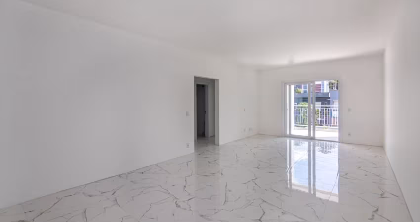 Apartamento com 3 dormitórios, suíte, 2 vagas de garagem , bairro N Srª da Graças em Canoas