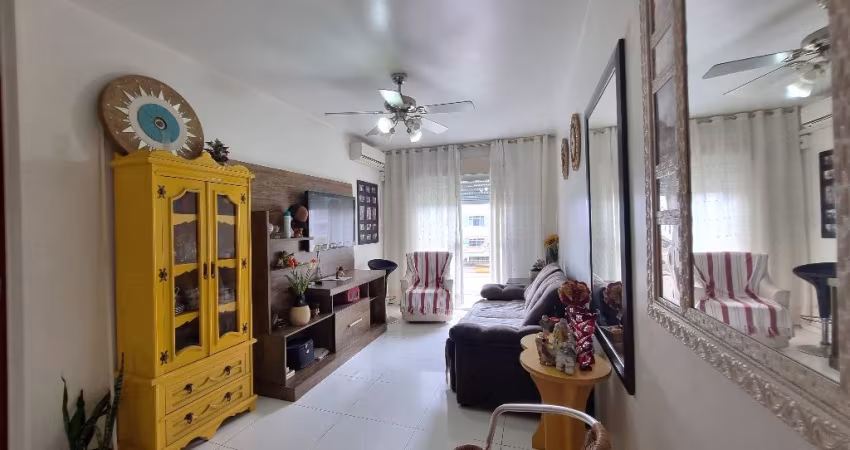 Apartamento semimobiliado,  2 dormitórios, 1 vaga, no Centro de Canoas