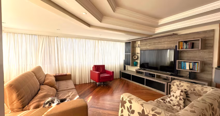 Apartamento Alto Padrão, 3 dormitórios, suíte, 2 vagas de garagem, no Centro, Canoas
