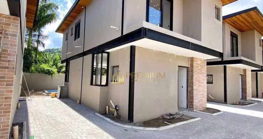 Sobrado com 3 dormitórios à venda, 193 m² por R$ 1.750.000,00 - Barequeçaba - São Sebastião/SP