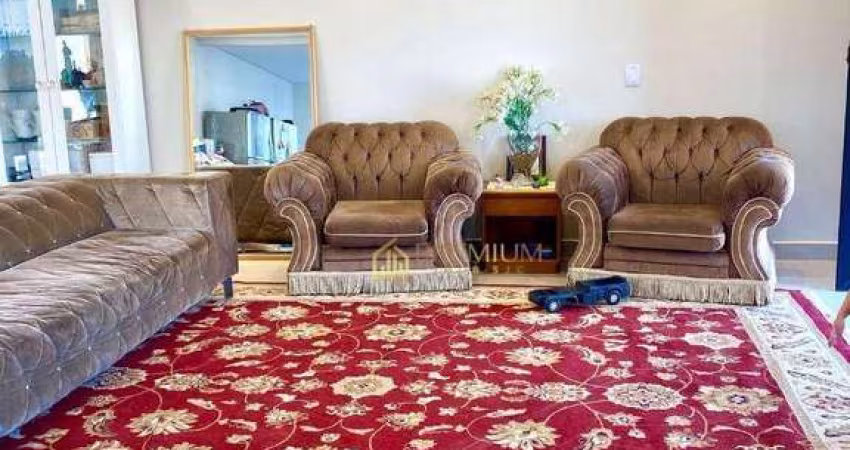 Sobrado com 3 dormitórios à venda, 240 m² por R$ 1.500.000,00 - Condomínio Terras do Vale - Caçapava/SP