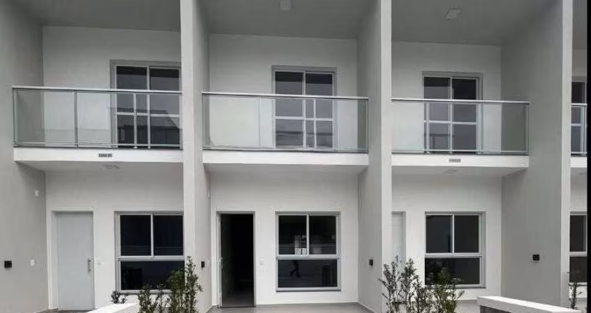 Sobrado com 2 Quartos - São José, 65m²