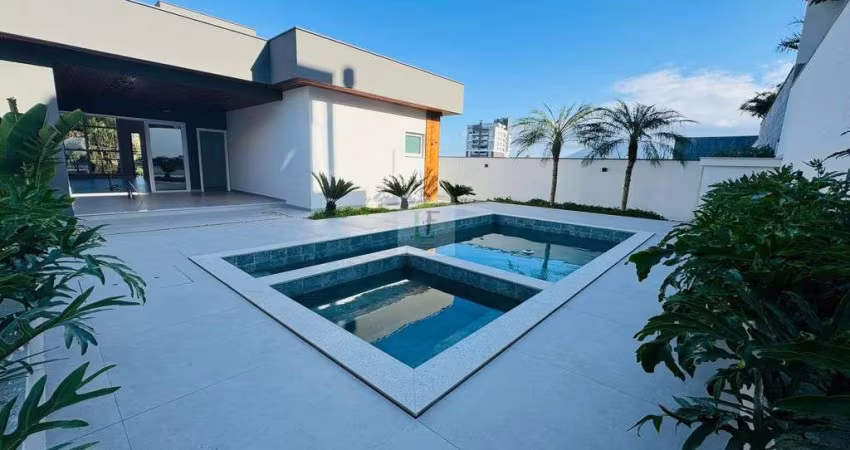 Casa Exclusiva na Pedra Branca - Sofisticação, Conforto e Sustentabilidade