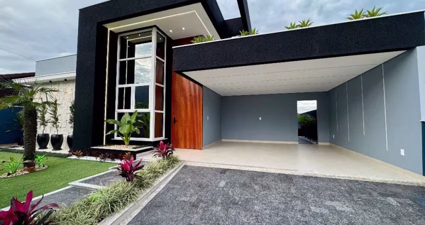 Linda casa próximo da pedra branca com 3 dormitórios  e uma suíte