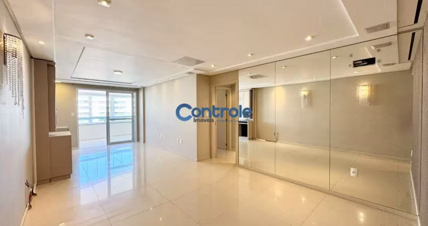 Apartamento com 03 dormitórios, sendo 02 suítes,, no bairro canto em florianópolis.